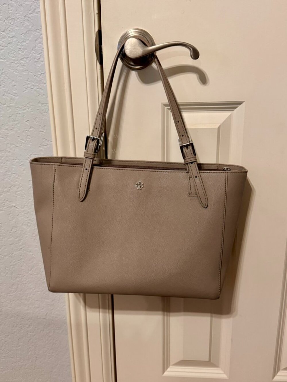 Tory Burch Robinson Tote Gray